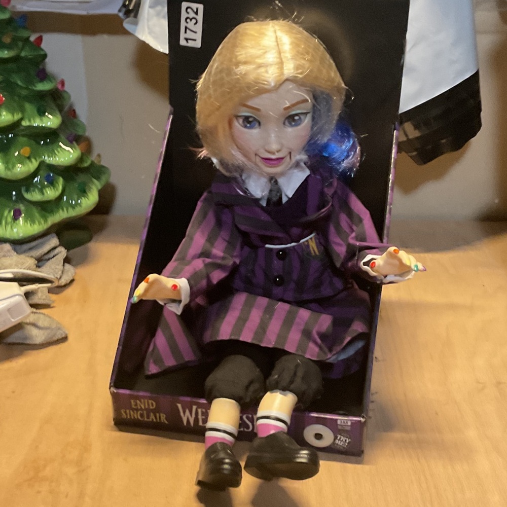 Enid Sinclair talking Doll in Purple Striped Outfit
